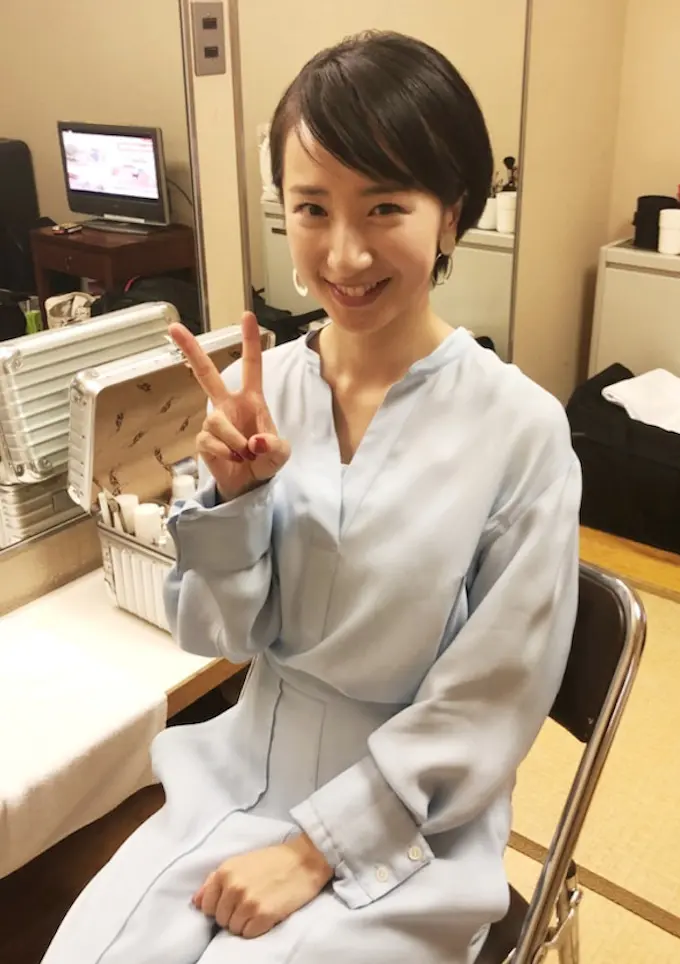 映美くららは元宝塚月組トップでかわいい 若い頃の画像や髪型など ひげねこトレンド通信